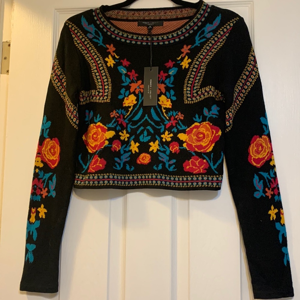 Romeo and Juliet Floral Crop Top